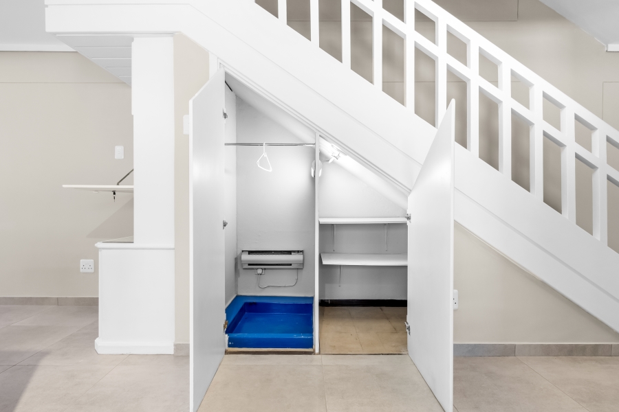 To Let 2 Bedroom Property for Rent in Sea Point Western Cape